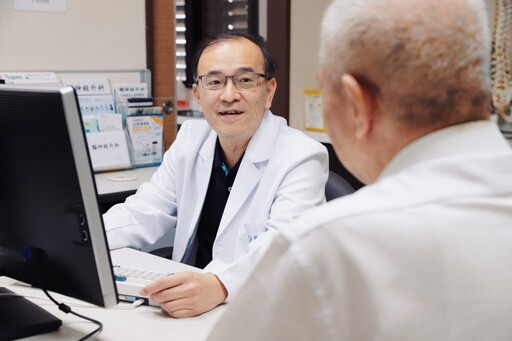 跌倒以為只是過度換氣？檢查驚見頸椎脊髓損傷 醫師籲居家防滑保命