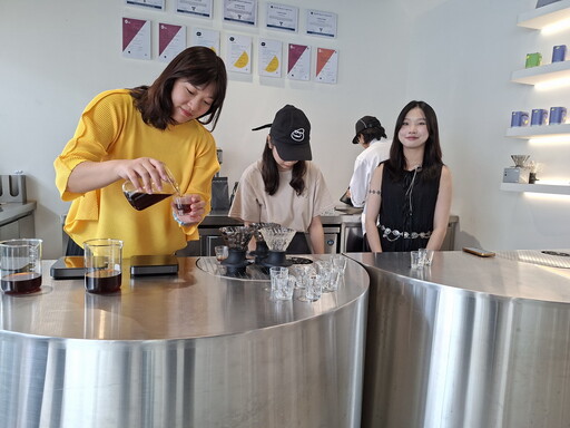教育品牌攜手專業咖啡學苑簽署授權協議 培育咖啡人才