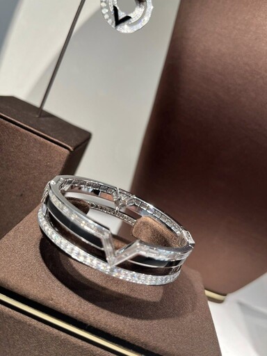 《璨亮台中》 Louis Vuitton 高訂珠寶 雙重引力