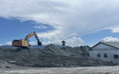 花蓮馬太鞍堰塞湖潰流釀災 苗栗議員陳永賢募資128萬元親赴災區慰問