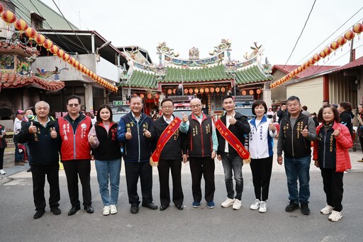 草屯朝陽宮迎媽祖聖駕巡香 許淑華帶領信眾祈求平安