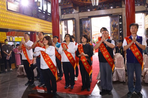 嘉義縣市齊賀媽祖聖誕 翁章梁、黃敏惠獻禮祈安