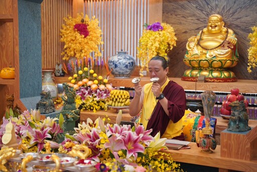 梅山龍王金殿迎請薩迦法王主持水供法會 以慈悲智慧呼喚對自然的敬畏