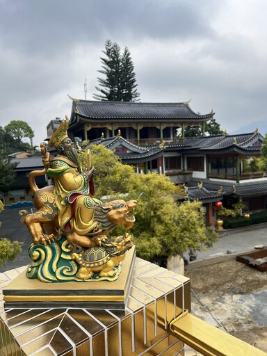 梅山龍王金殿迎請薩迦法王主持水供法會 以慈悲智慧呼喚對自然的敬畏