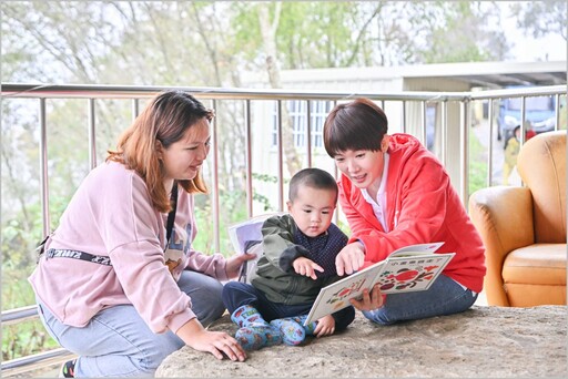 孫可芳認養越南女孩小妝 喜當人母:多一個女兒更好!