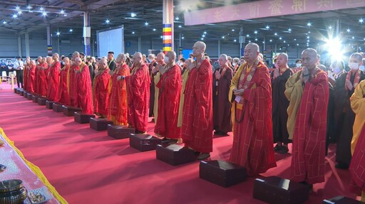 中區全國供佛齋僧法會近2萬人齊聚祈福 吳世瑋:感謝弘揚孝道凝聚善念
