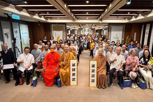 中壢圓光禪寺文教公益課程成果暨佛學院書畫聯展茶會 融合茶禪與花藝