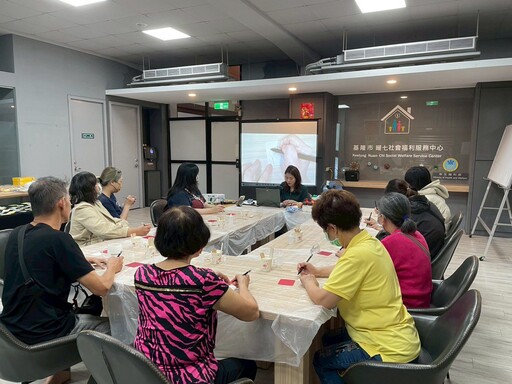 一筆一畫畫出心聲 暖七中心以藝術陪伴照顧者走過教養困境