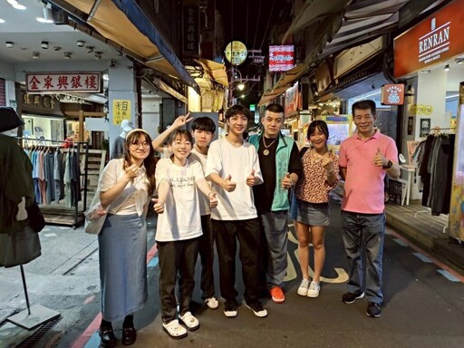 東吳大學教授走訪士林夜市 見證文化與美食交織的城市魅力