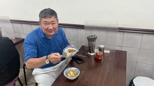 義警夜訪萬華五大夜市 品味老臺北風情與經典小吃