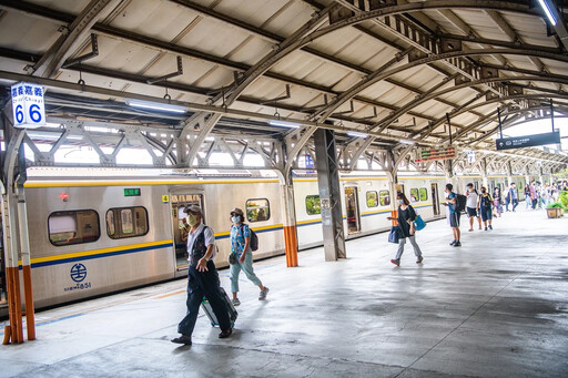 嘉嘉南跨城際月票999元拍板！公共運輸、臺鐵無限搭