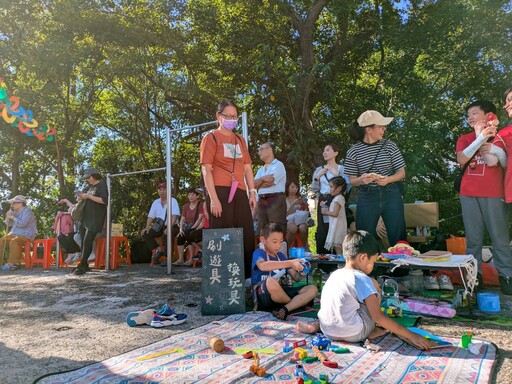 基隆堵南「後山音樂派對」百人同樂 點亮荒蕪公園譜寫溫馨樂章
