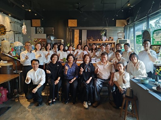 茶煙起,敬土地!嘉市社大成果展讓您「聽見茶的故事」