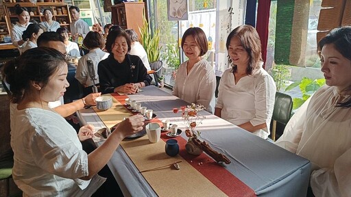 茶煙起,敬土地!嘉市社大成果展讓您「聽見茶的故事」