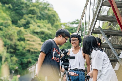 《按下快門轉大人》收錄新二代精彩時刻 華新麗華深化DEI價值及偏鄉教育