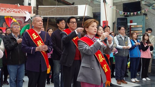 敬天祭祀傳客家 新北天穿日邀請客庄國小擔任禮生