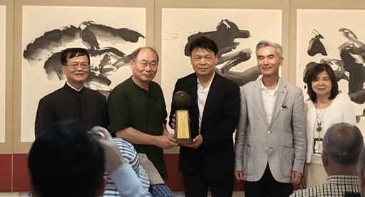 藝術跨界創新 書法家張志鴻《鴻喜雲集》創作展登場