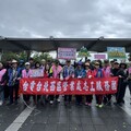 揪員眷登硬漢嶺健行淨山 台電北西區處親子日做環保