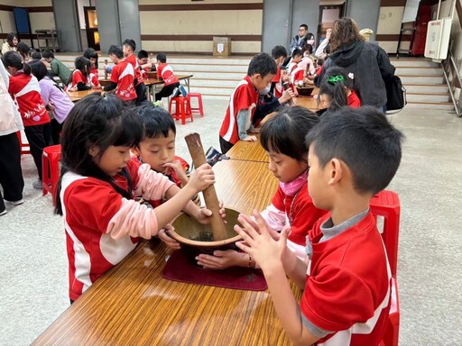 體驗客家擂茶三鶯文創之旅 世壯運選手遊新北客園六折
