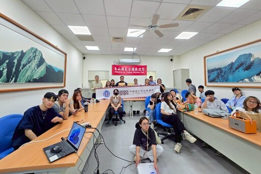 中原大學原專班113學年度全學年級學習成果展「設計共生:創意與環境的永續連結」登場
