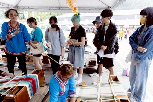 中原大學原專班113學年度全學年級學習成果展「設計共生:創意與環境的永續連結」登場