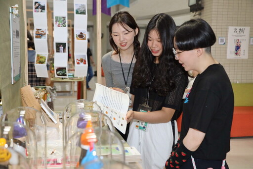 跨域創意呈現台灣文學新樣貌 靜宜台文系畢展「沓沓仔」深獲各界肯定