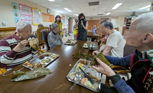 香包佳餚迎端午 板橋榮家滿滿溫馨祝福