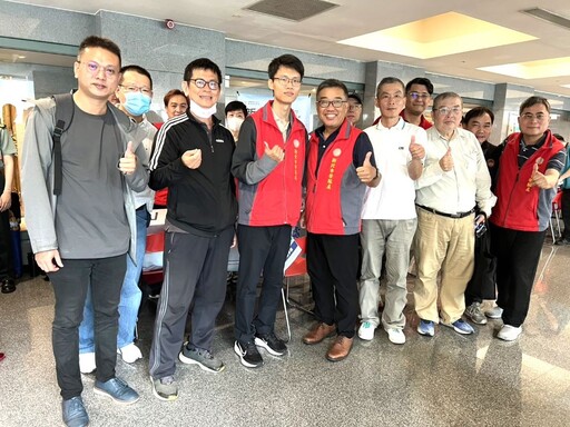 新北就博會徵才 榮服處設攤協助順利就業