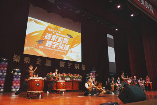 嶺東科大畢業典禮首頒健豪金鷹獎學金 AI學系明年起招生