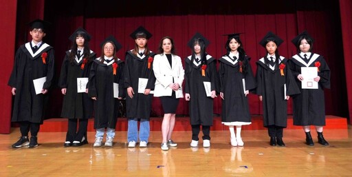 誠勤樸慎創新 亞東科大畢典勉以校訓為人生座標