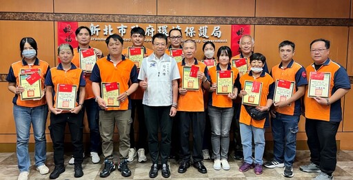 廉潔操守典範 新北表揚拾金不昧清潔隊員