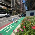 提升學童通行安 蘆洲成功國小旁完成標線型人行道