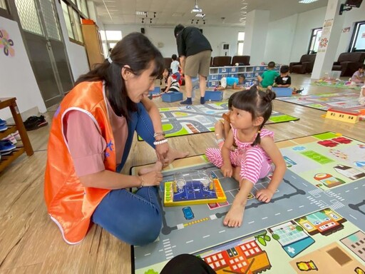 從選玩具和遊戲看孩子 新北早療資源中心偏區親職篩檢