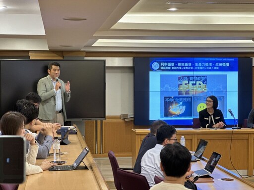 東海易三倉雙聯碩士正式開課 十七位台灣企業領袖曼谷重返校園