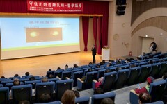 讓「視界」更美好 中市甲安埔希望協會邀名醫談護眼