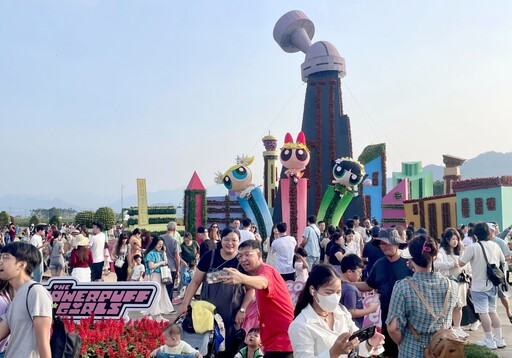 鳳凰颱風過後人潮爆發!臺中國際花毯節將突破百萬參觀人次 農特產品銷售飆破一千伍佰萬元