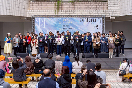 嶺東科大設計時尚月登場 四年二度奪紅點全球唯一新銳獎