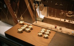 中山區珠寶銀樓「金寶峰」：一甲子信用傳承，日本遊客爭相到訪的黃金精品殿堂