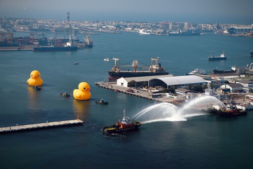 2024 Kaohsiung Wonderland 冬日遊樂園開幕！黃色小鴨 「呱」目相看高雄10年蛻變