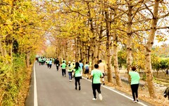 矽品馬拉松5千跑友熱情開跑 彰化木棉花道美景中挑戰自我