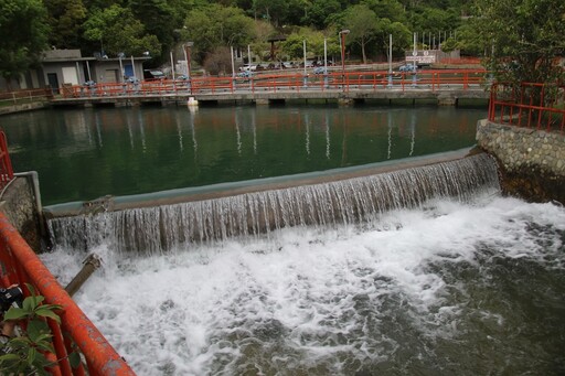 饒慶鈴率鄉鎮市長勘察小型水力發電場案 邁向永續發展綠能城市