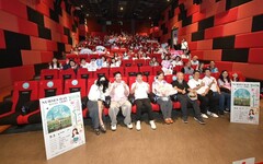 彰化縣議會慰勞護理師 包場欣賞優質國片《莎莉》