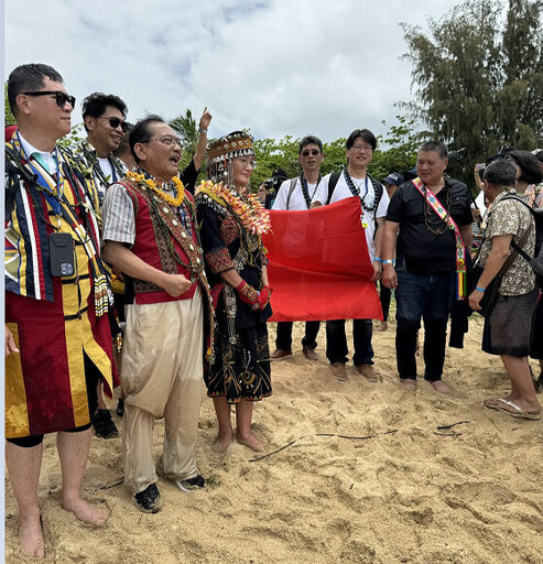 夏威夷太平洋島國舟船入港儀式 饒慶鈴率團隊推台東航海文化