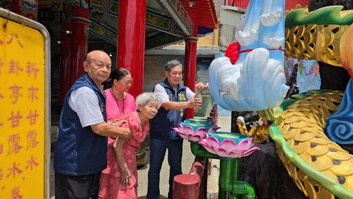 東照山「五行甘露水」重啟 民眾爭相取飲同慶端午湧入人潮