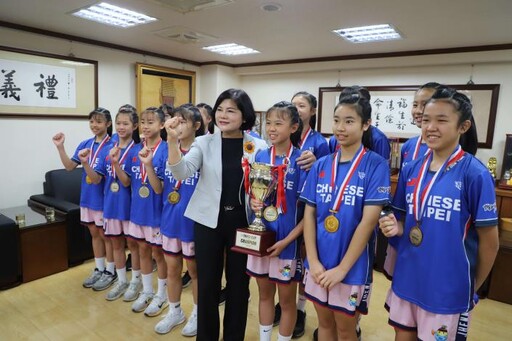 鎮南國小女籃隊出征日本 張麗善期許以球會友為雲林爭光