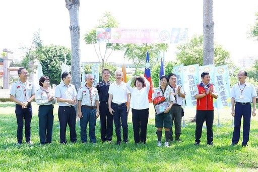 童軍第12次全國大露營 黃敏惠授旗嘉市代表團