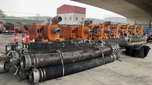 凱米颱風來襲風雨增大 中市水利局25台大型抽水機全面出動