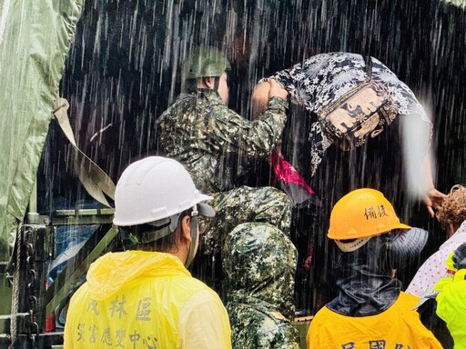 強颱凱米逼近！陳其邁挺進山區視察 防颱撤離與物資整備情況