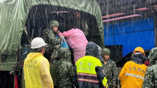強颱凱米逼近！陳其邁挺進山區視察 防颱撤離與物資整備情況