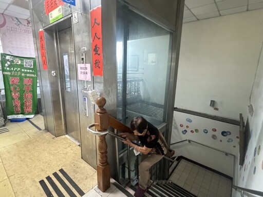 創世鳳山院電梯故障 85歲義工爬樓梯照顧植物人盼社會伸援手